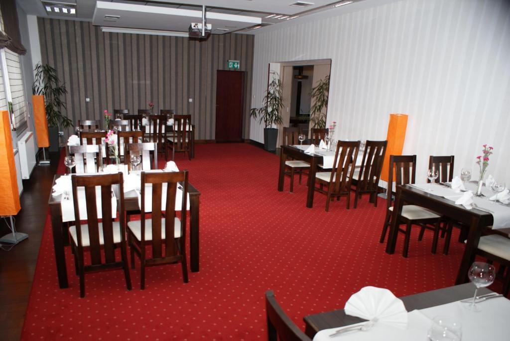 קווידזן Hotel Centrum מראה חיצוני תמונה